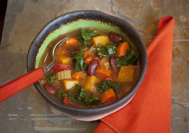 RECIPE: Kale, Bean, and Vegetable Soup